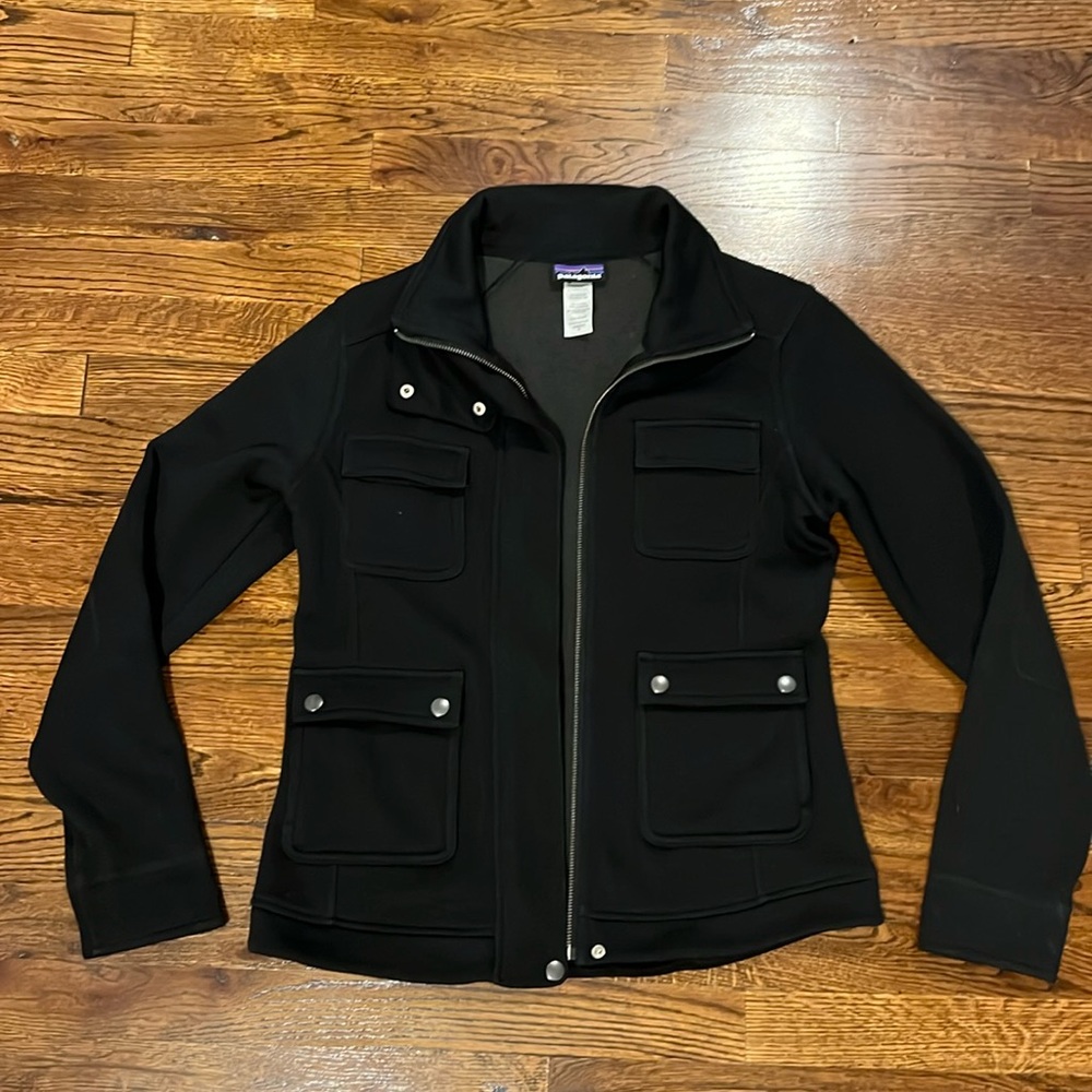 Patagonia Women’s Better Sweater with utility pockets